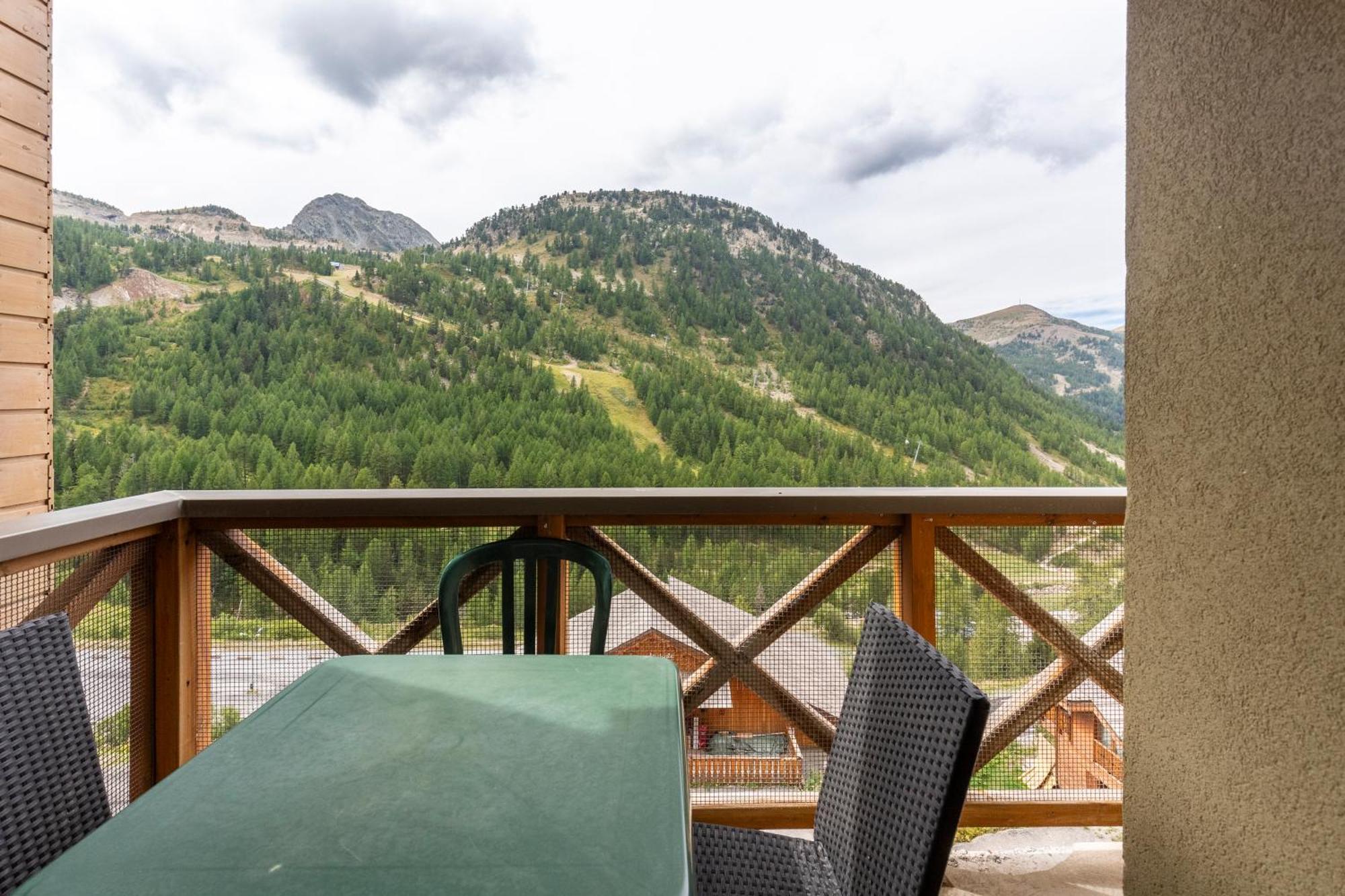 Joli T2, Centre, Parking Prive, Wifi, Local A Ski Isola 2000 Exterior photo